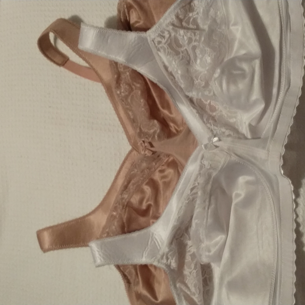 Set of 2 bras